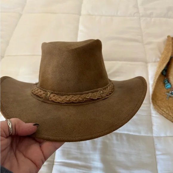 Hats Hats Hats- All 5 for one price. - Picture 12 of 17